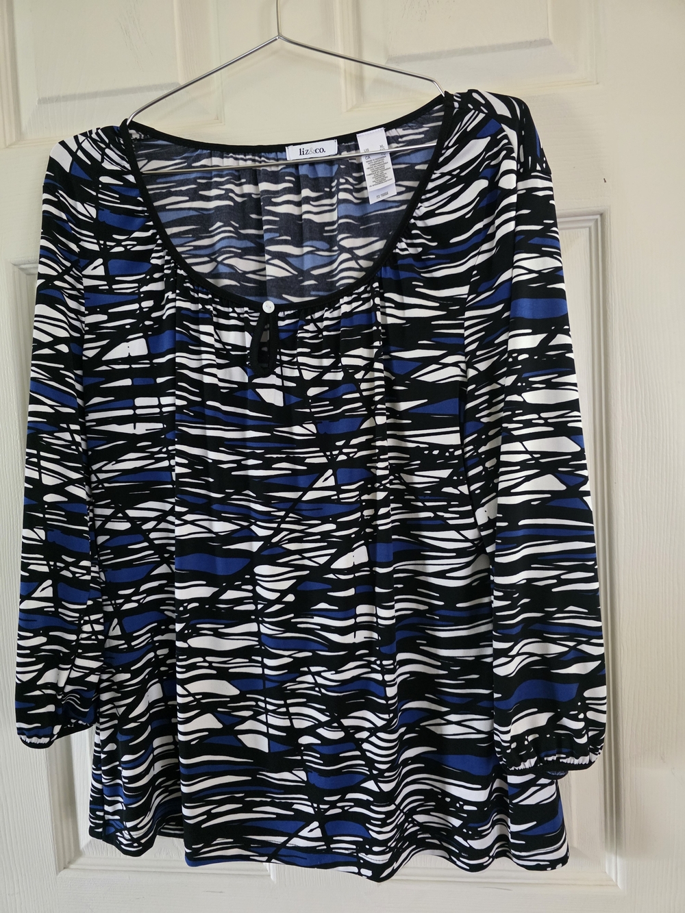 Liz Claiborne Black Blue White Abstract-Print Long Sleeve Top
